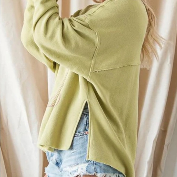 *NWOT* BUCKETLIST Distressed Pullover Sweatshirt - Picture 2 of 6